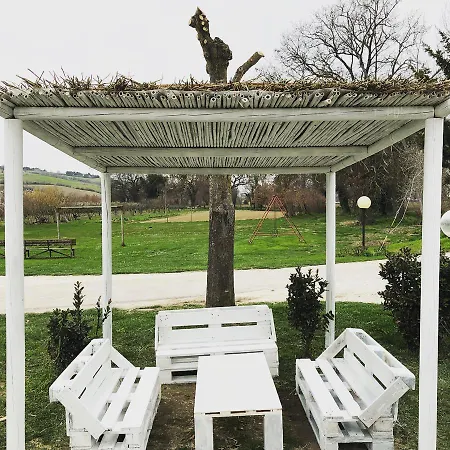 Agriturismo Il Prato Frühstückspension Trecastelli